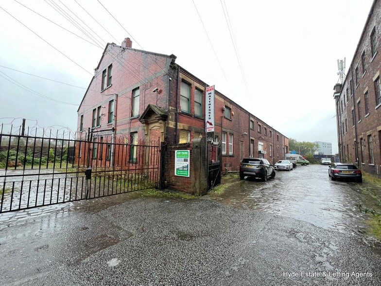 Bolton Rd, Bury for lease - Building Photo - Image 1 of 26