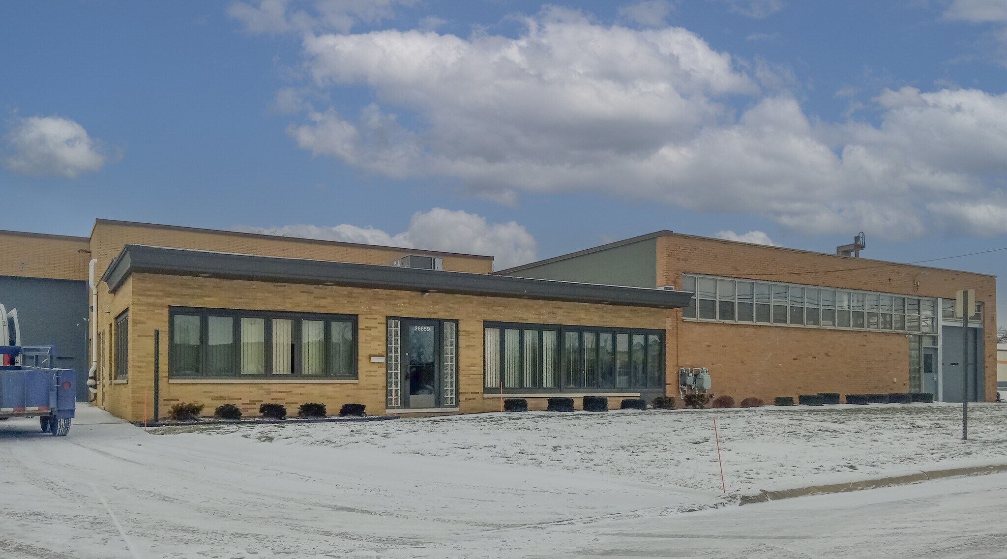 26659 Harding St, Oak Park, MI for lease Building Photo- Image 1 of 2