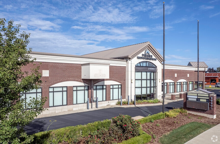 30801 Schoenherr Rd, Warren, MI for lease - Building Photo - Image 3 of 6