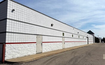 4357-4359 Highland Rd, Waterford, MI for lease Interior Photo- Image 2 of 12