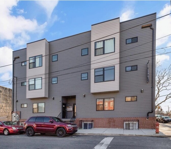 2331 N 33rd St, Philadelphia, PA for sale - Building Photo - Image 2 of 5