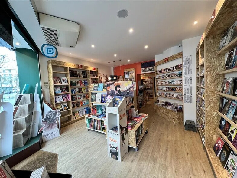 Retail in Paris for lease - Building Photo - Image 3 of 9