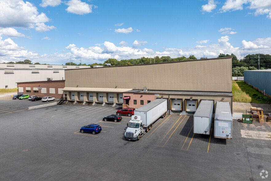 10 Pullman St, Worcester, MA for lease - Building Photo - Image 2 of 5