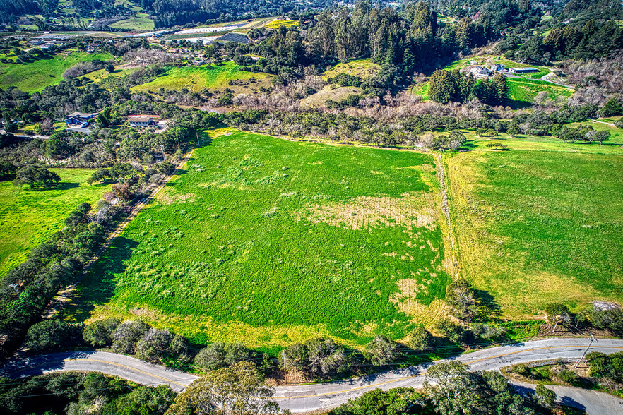 571 Calabasas, Watsonville, CA for sale - Primary Photo - Image 1 of 18