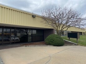 2,400'-7,900' Office Space For Lease - Warehouse