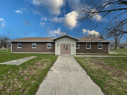 315 Park Dr, Marengo IL - Motel