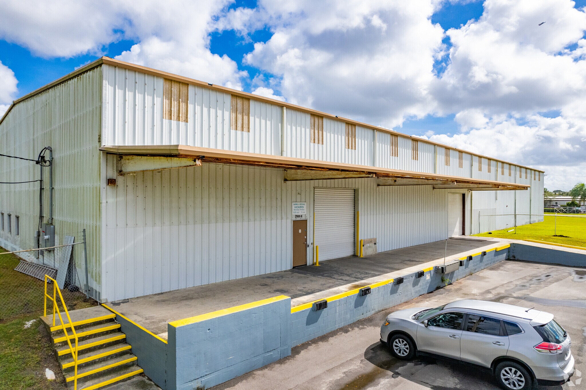 7601 Industrial Ln, Tampa, FL for sale Primary Photo- Image 1 of 1