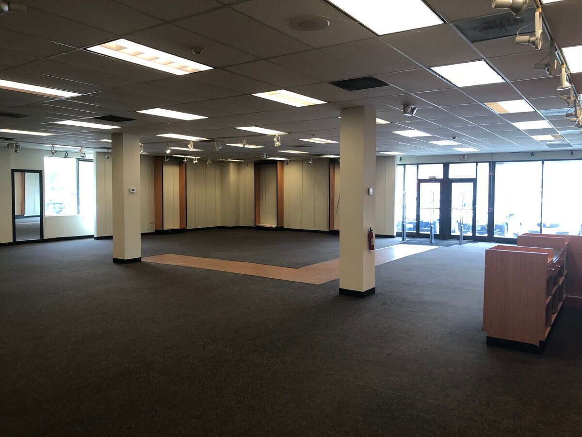 87278735 S Cicero Ave, Hometown, IL 60456 87th & Cicero