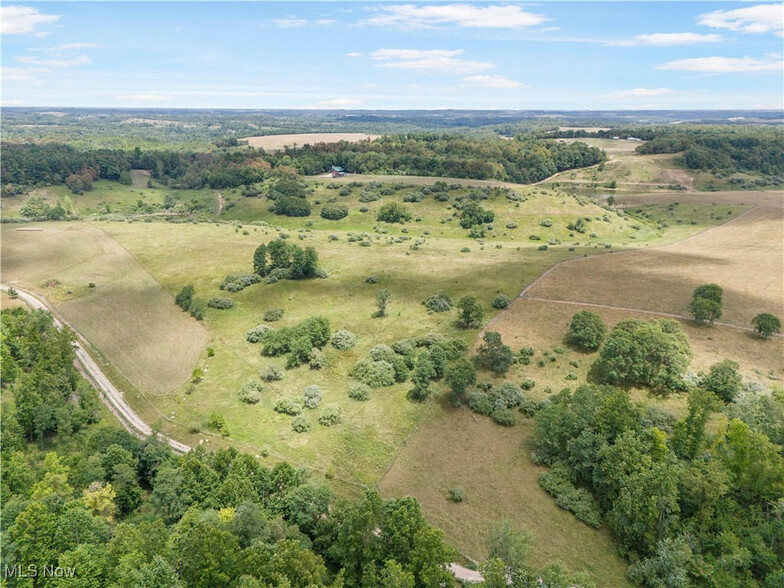 46701 Stumptown Rd, Cadiz, OH for sale - Primary Photo - Image 1 of 1