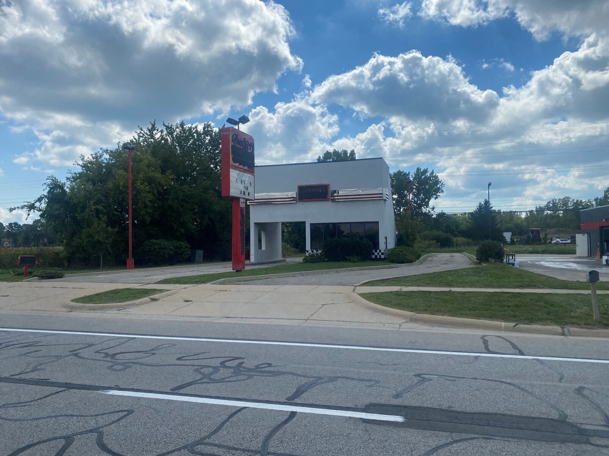 29610 23 Mile Rd, Chesterfield, MI 48047 Checkers