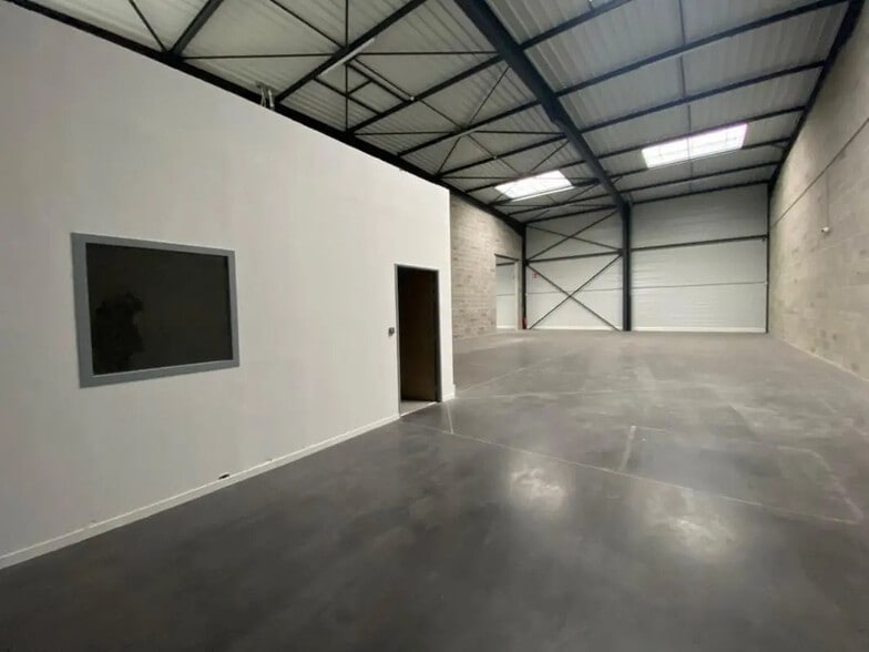 Flex in Corbas for sale - Interior Photo - Image 3 of 8