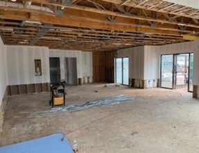 4039 Hanover Way, Ellenwood, GA for lease Interior Photo- Image 1 of 2