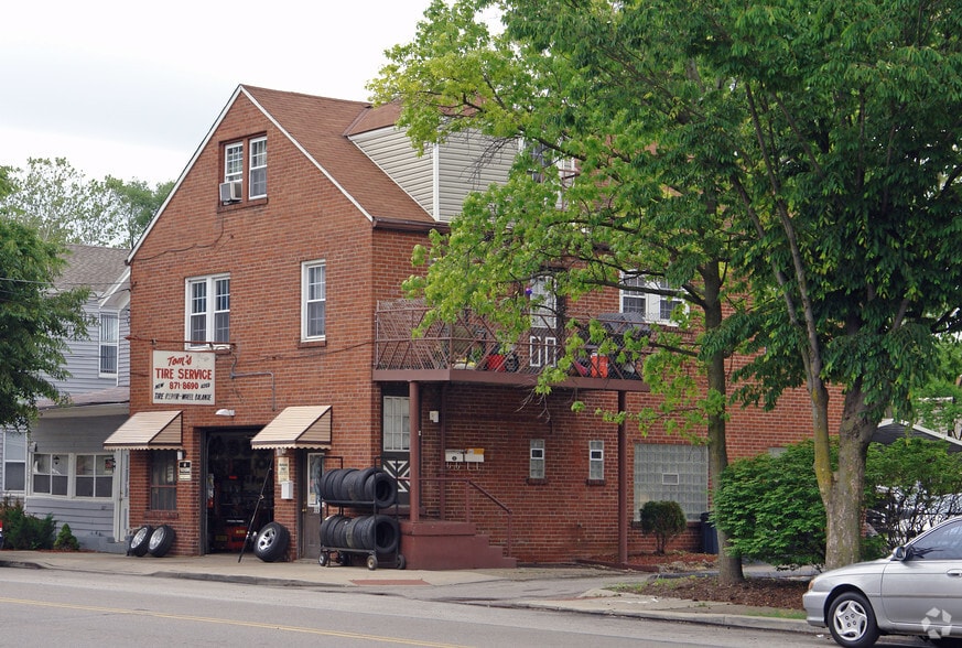 329-333 Stanley Ave, Cincinnati, OH for sale - Building Photo - Image 2 of 4