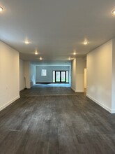 124 30th St, Brooklyn, NY for lease Interior Photo- Image 2 of 3