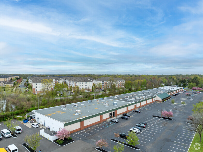 1 Electronics Dr, Hamilton, NJ for lease - Building Photo - Image 2 of 10