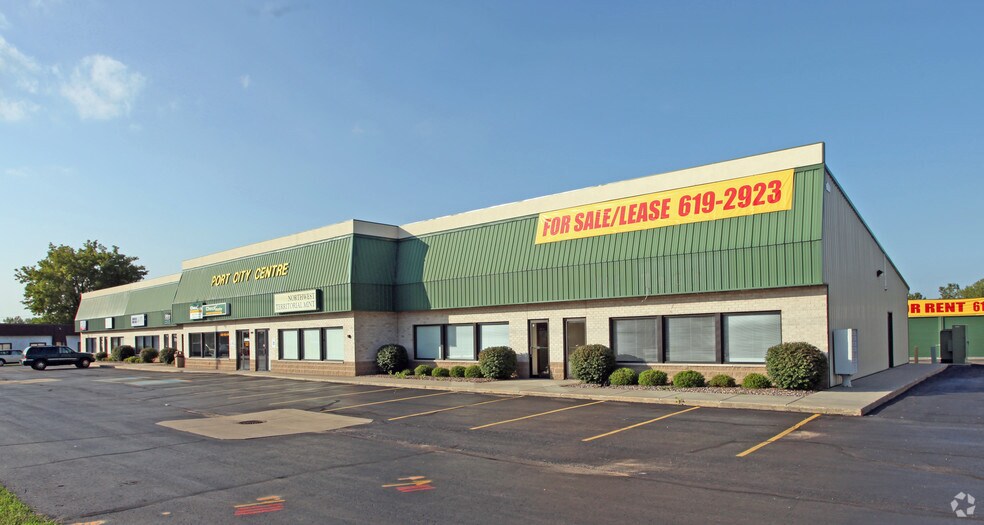 1718 Velp Ave, Green Bay, WI 54303