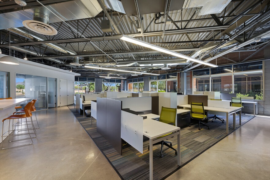 8901 E Pima Center Pky, Scottsdale, AZ for lease - Building Photo - Image 3 of 16