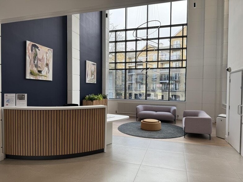 34 Bridge St, Reading for lease - Interior Photo - Image 3 of 14