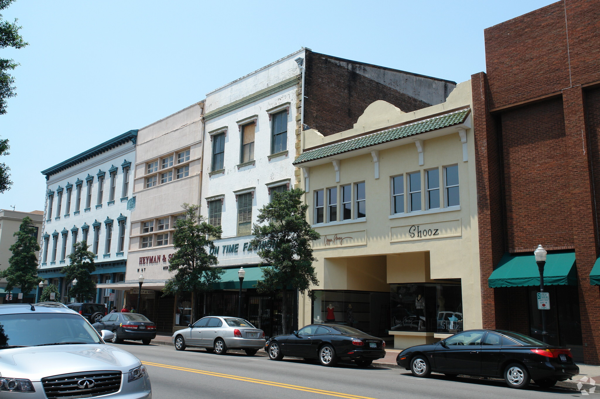 26 W Broughton St, Savannah, GA for lease Primary Photo- Image 1 of 7