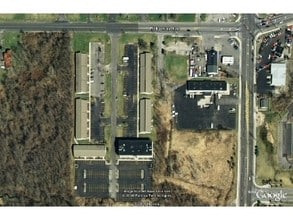 121 Erie Canal Dr, Rochester, NY - aerial  map view