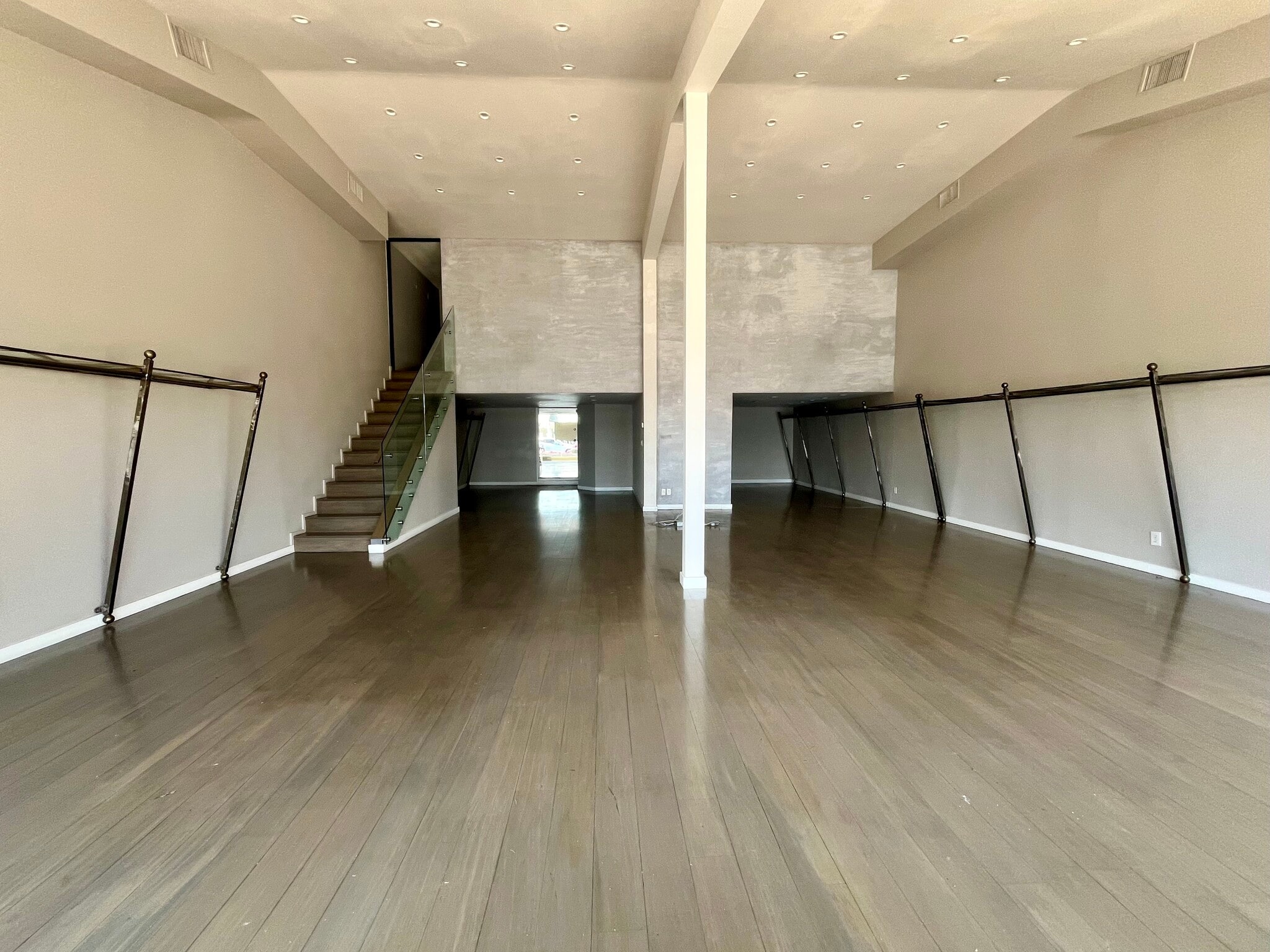 8625-8673 W Sunset Blvd, West Hollywood, CA for lease Building Photo- Image 1 of 2