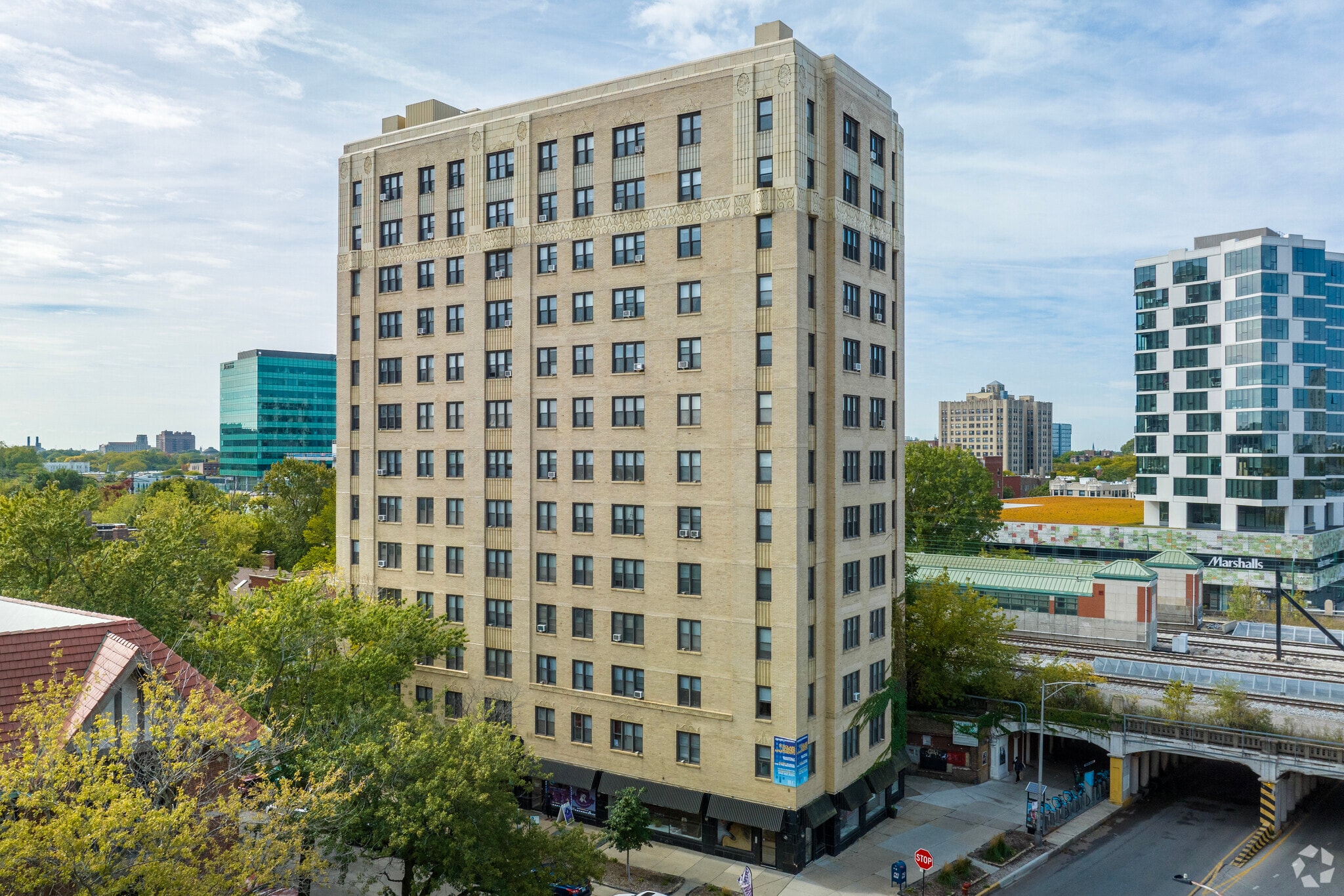 5100 S Cornell Ave, Chicago, IL for lease Building Photo- Image 1 of 20