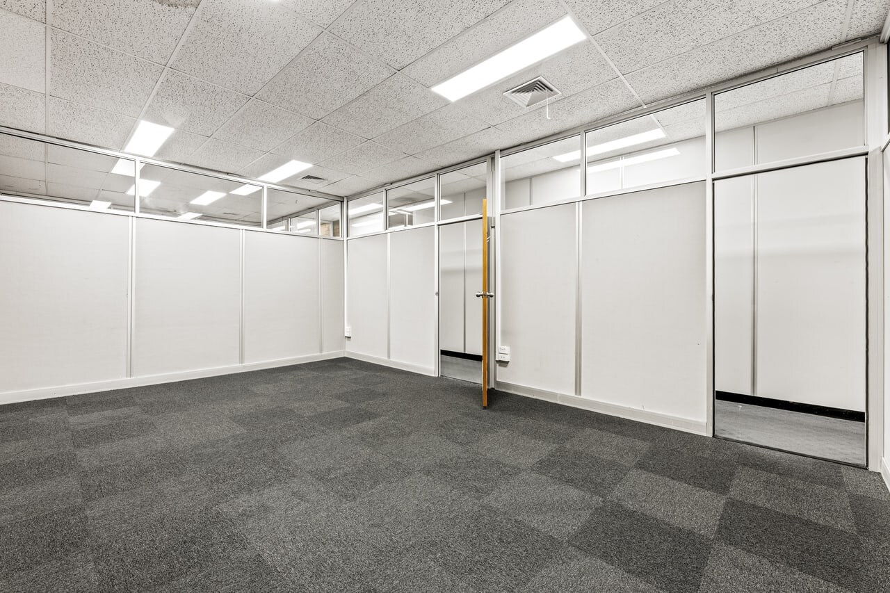 11 Munro Street, Coburg for lease Interior Photo- Image 1 of 3