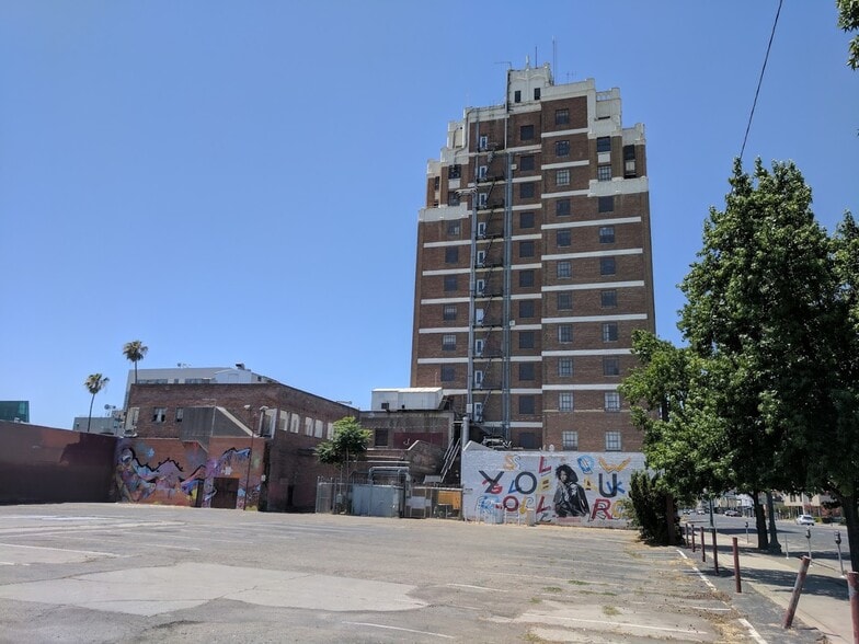 242 N Sutter St, Stockton, CA for sale - Building Photo - Image 2 of 34