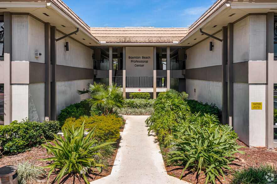 1325 S Congress Ave, Boynton Beach, FL for lease - Building Photo - Image 1 of 14