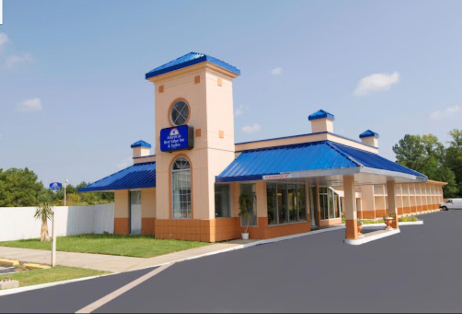 904 Radford Blvd, Dillon, SC for sale Building Photo- Image 1 of 1