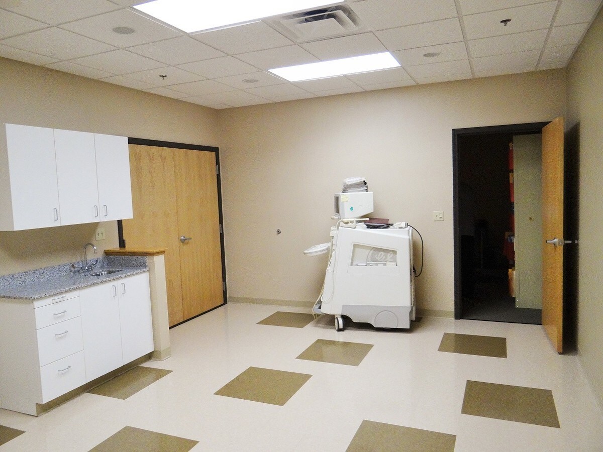 41 Sanderson Rd, Smithfield, RI 02917