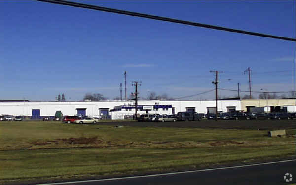 3001 State Rd, Croydon, PA for lease - Building Photo - Image 2 of 5