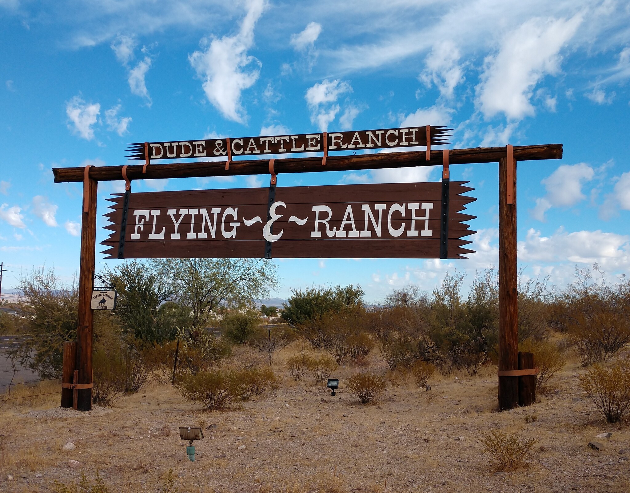 South of the SEC of US-60 & Flying E Ranch Rd, Wickenburg, AZ for sale Primary Photo- Image 1 of 9