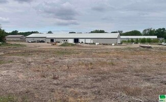 More details for 601 E 10th St, Alton, IA - Industrial for Sale