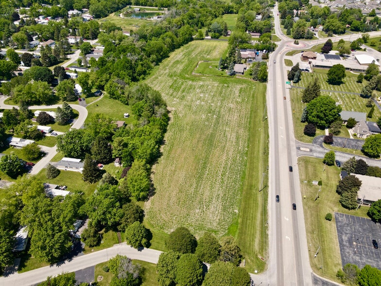 N67W22070 McLaughlin Rd, Lisbon, WI for sale - Building Photo - Image 2 of 3