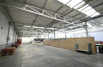 Office in Saint-Genis-Laval for lease Interior Photo- Image 2 of 10