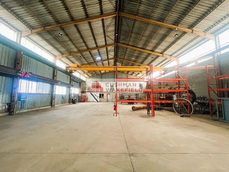 Flex in Nîmes for sale - Building Photo - Image 2 of 2