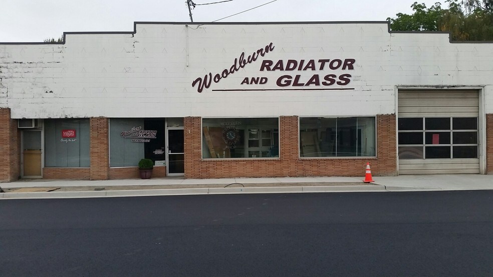 375 N 1st St, Woodburn, OR for sale - Building Photo - Image 1 of 1