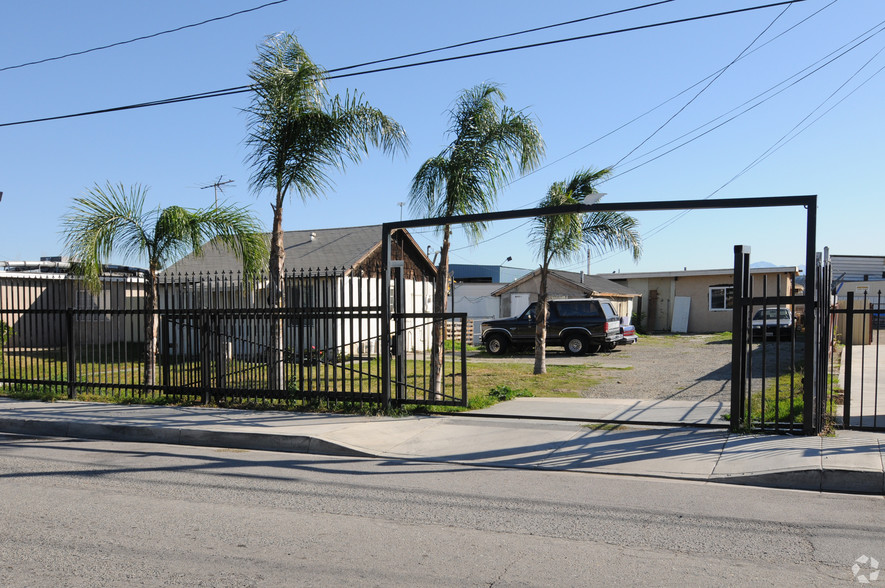 8631 Live Oak Ave, Fontana, CA for sale - Primary Photo - Image 1 of 2