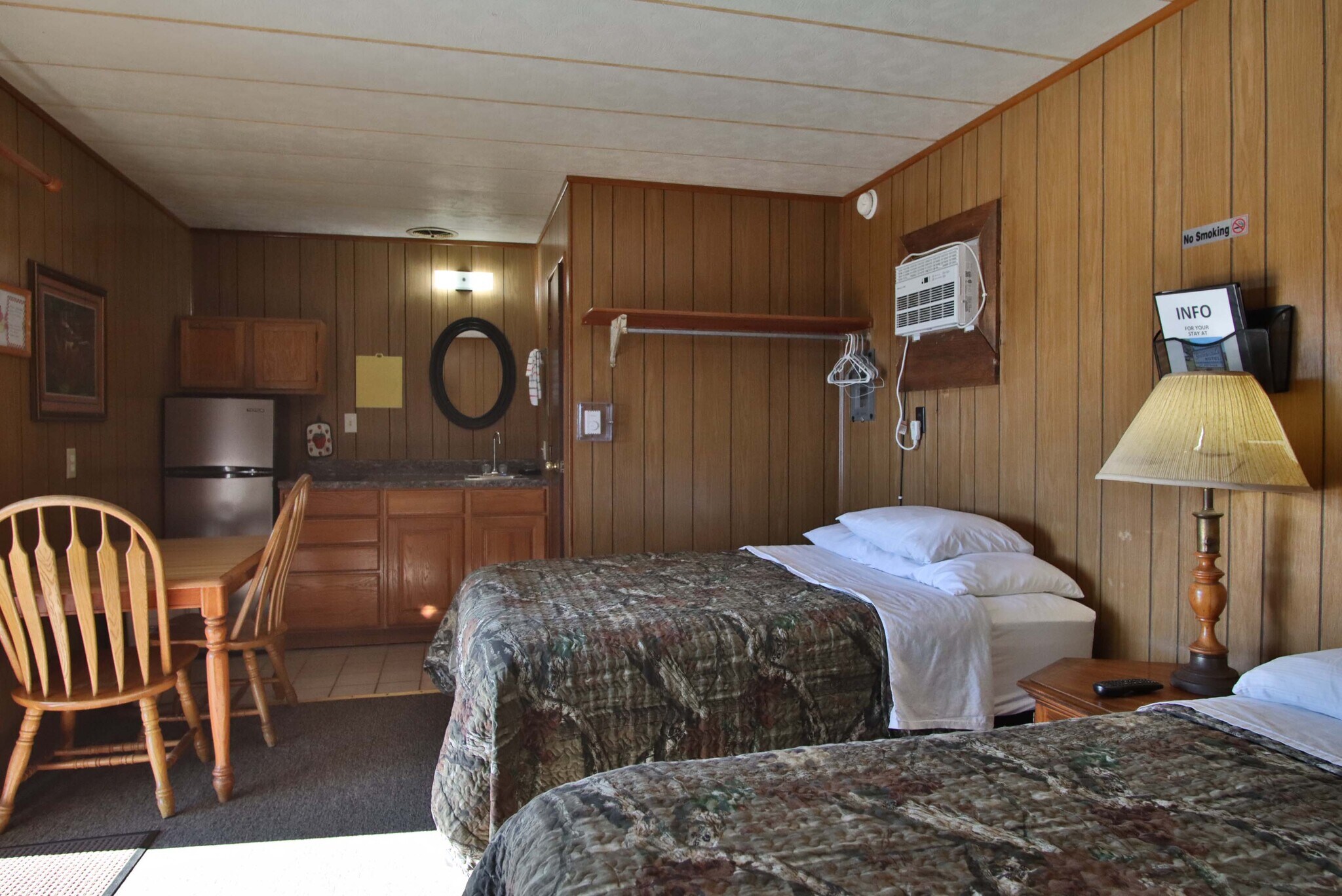 5 Southwinds Loop, Greenfield, MO 65661 Southwinds Motel