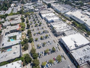 350 S Lake Ave, Pasadena, CA - aerial  map view