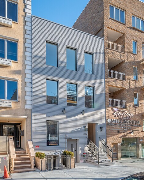 3061 38th St, Astoria, NY for sale - Building Photo - Image 1 of 1