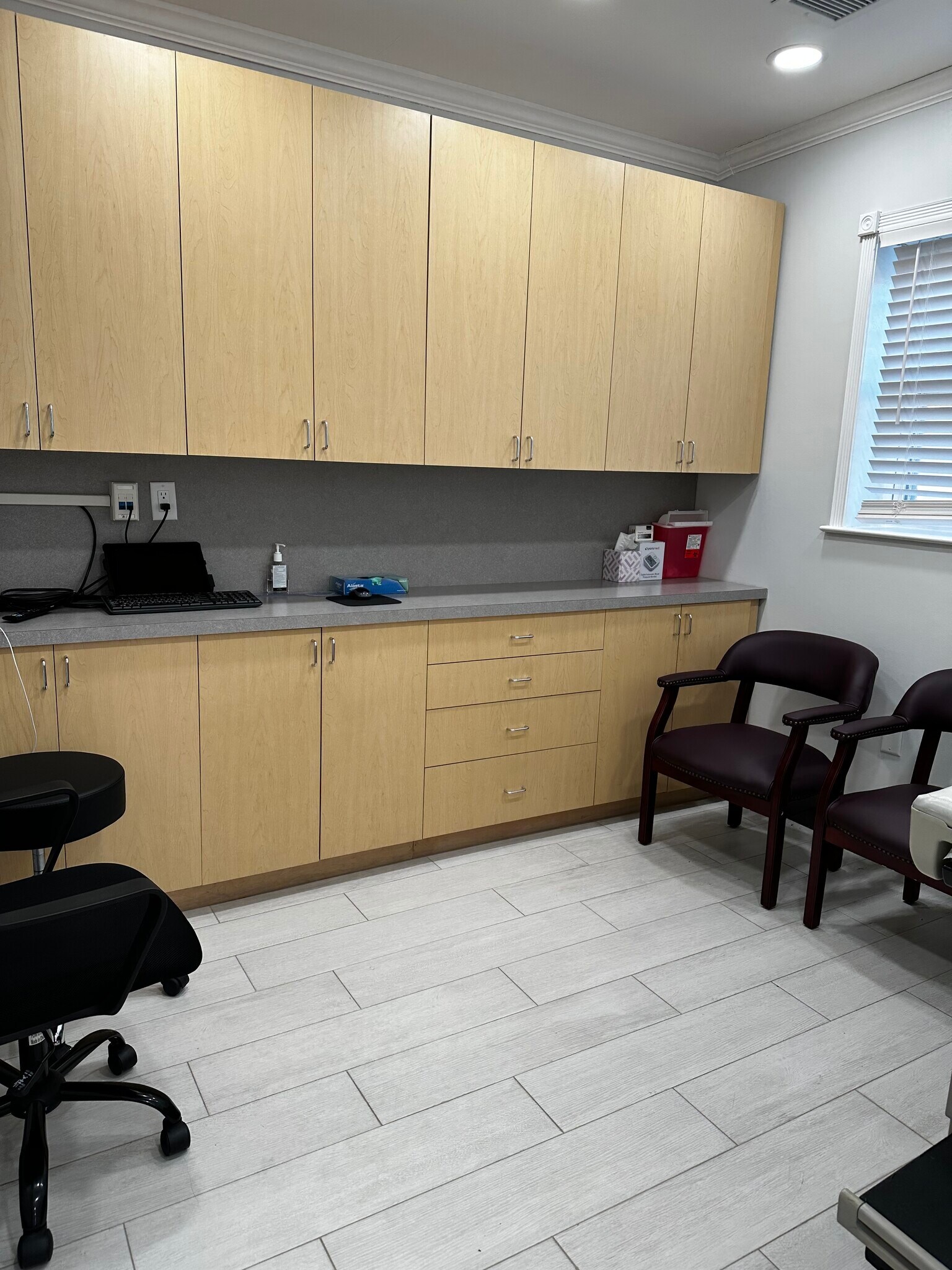 1800 Clove Rd, Staten Island, NY 10304 Medical for Lease