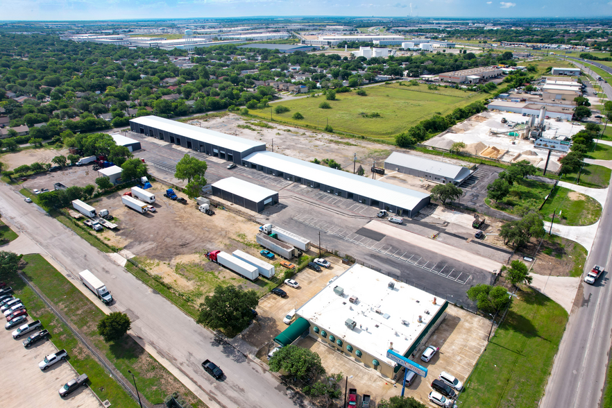 6910 NE Loop 410, San Antonio, TX for lease - Aerial - Image 3 of 9