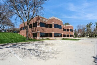 1250 NW 142nd St, Clive, IA for lease Building Photo- Image 1 of 17