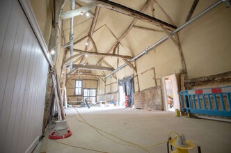 Barn Ln, High Wycombe for lease Interior Photo- Image 1 of 1