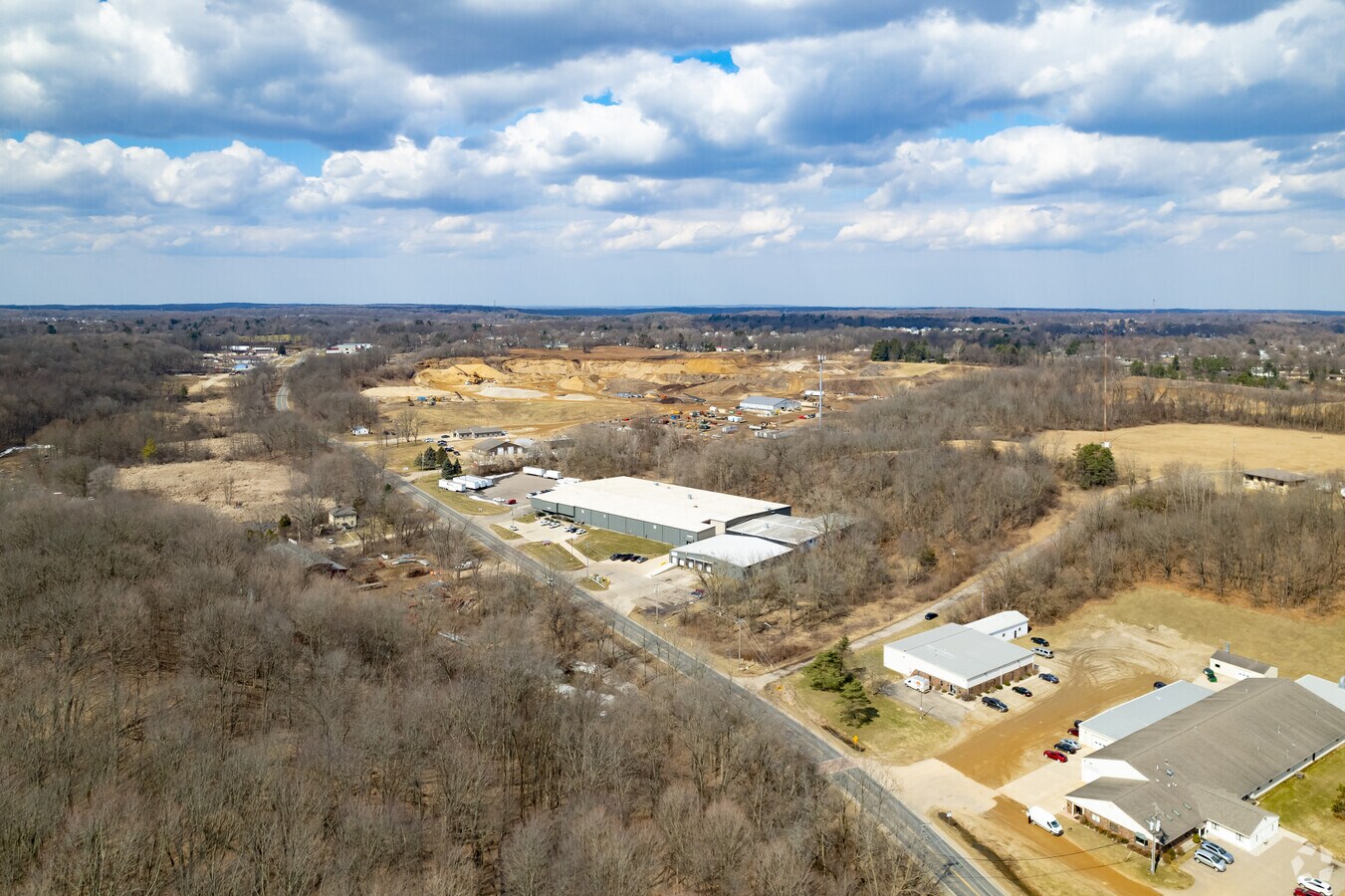 2400 Ravine Rd, Kalamazoo, MI 49004