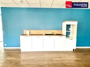 1 Rue Mahatma Gandhi, Aix-en-Provence for lease Interior Photo- Image 1 of 8