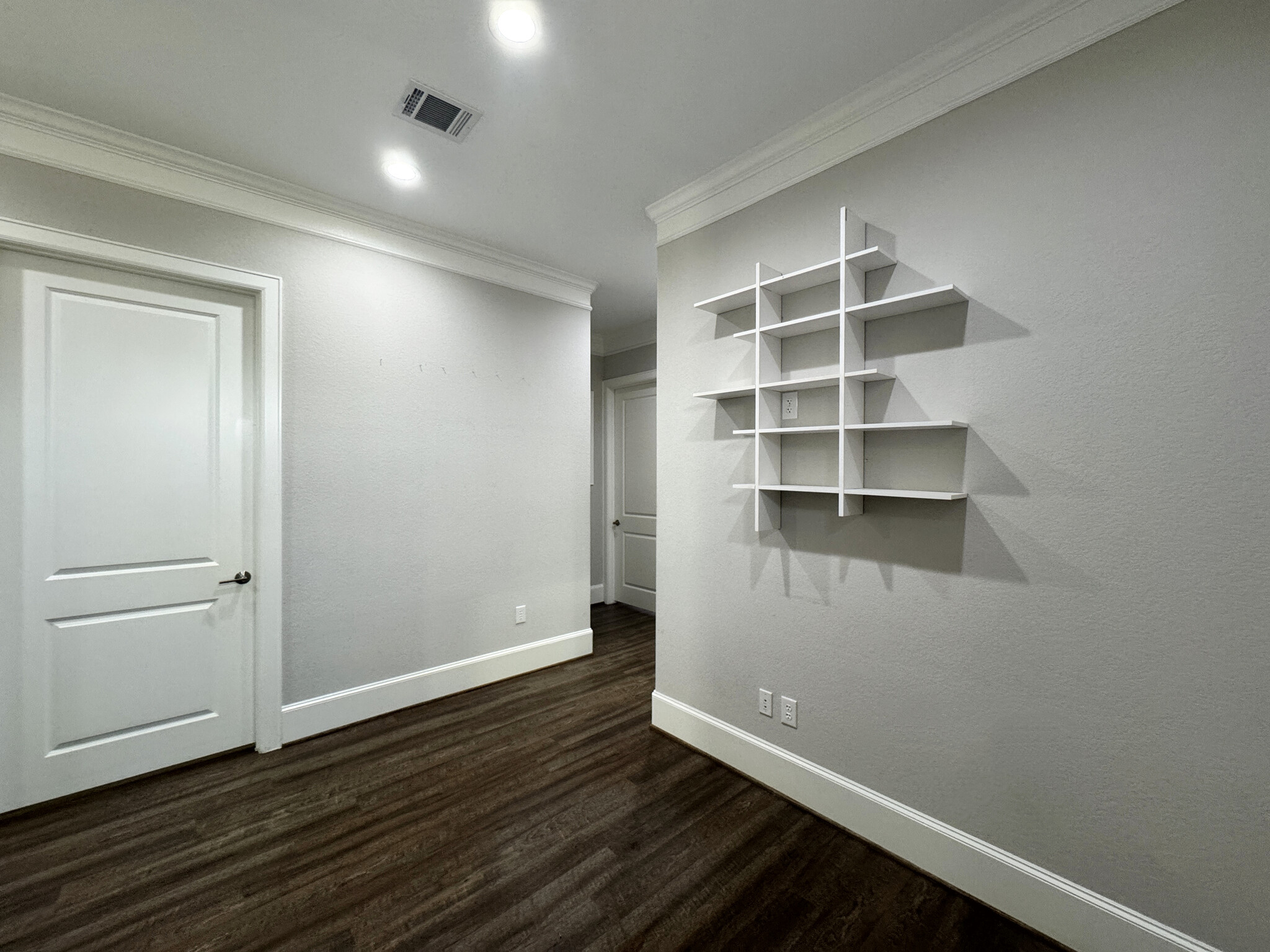 12262 Queenston Blvd, Houston, TX for lease Interior Photo- Image 1 of 23