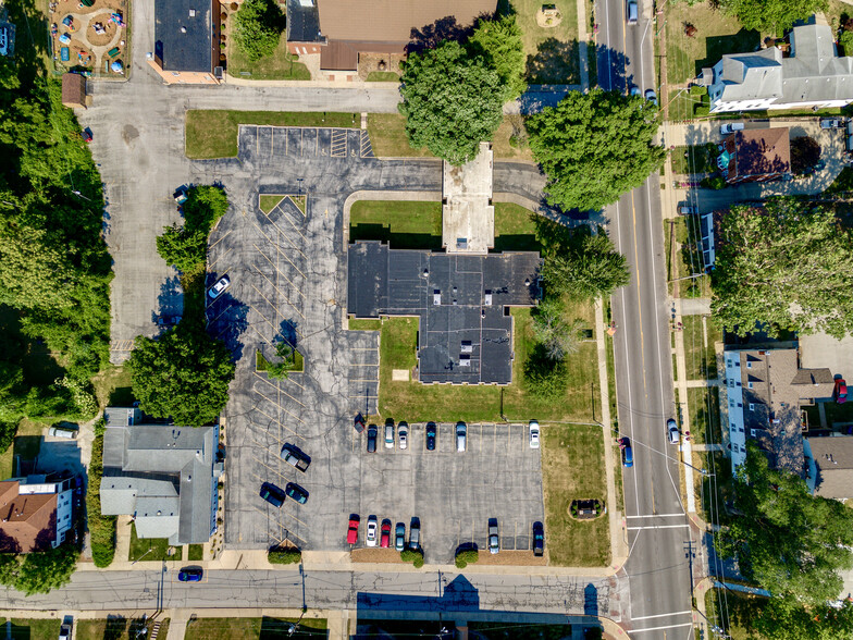 2710 College Ave, Alton, IL for lease - Aerial - Image 2 of 31